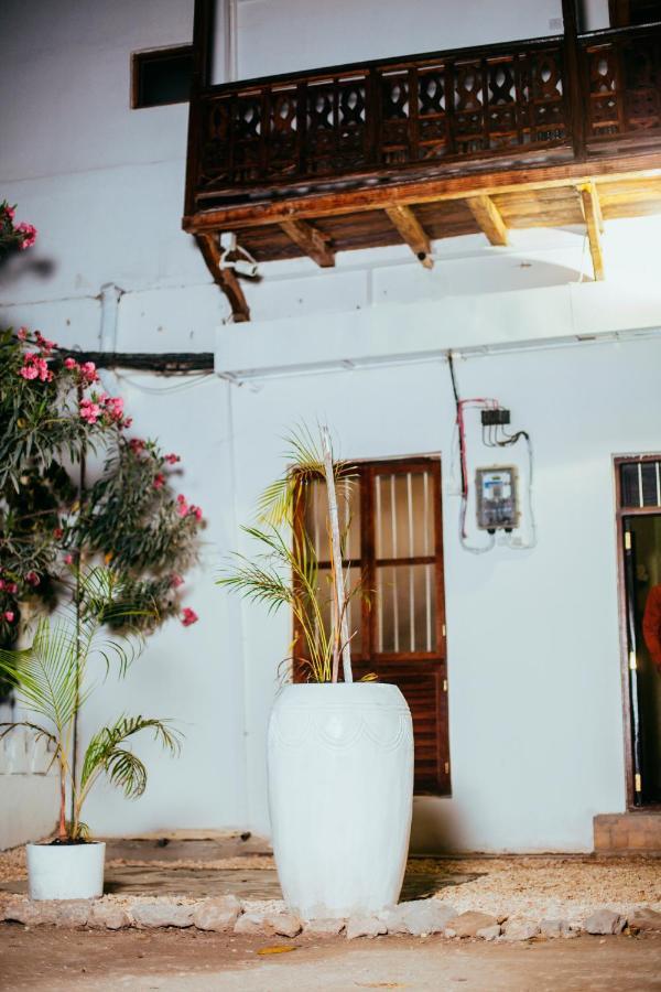 Plumeria Motel - Stone Town Zanzibar Exterior foto